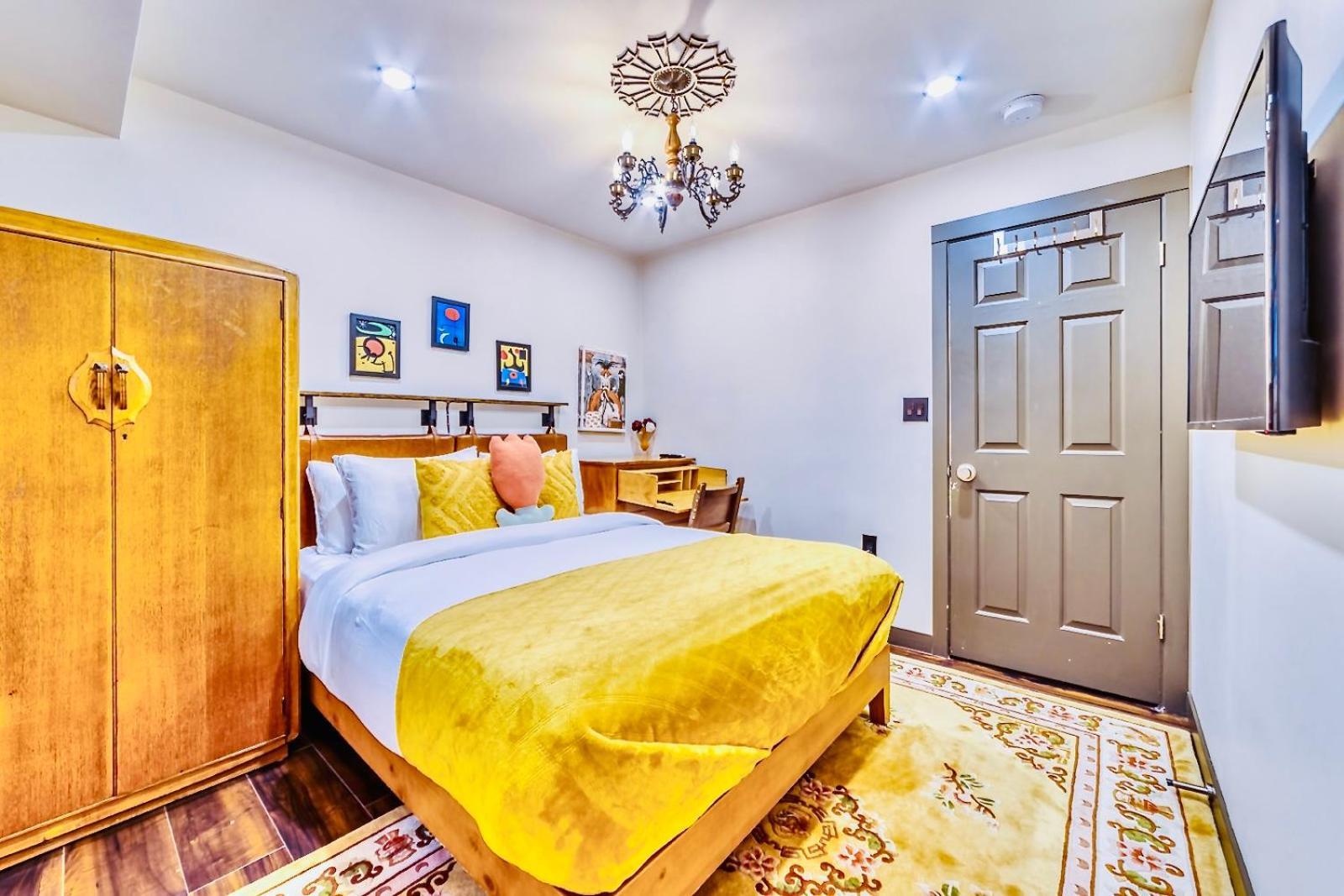 Neocolonial Nouveau Kensington Vacation Home แวนคูเวอร์ ภายนอก รูปภาพ