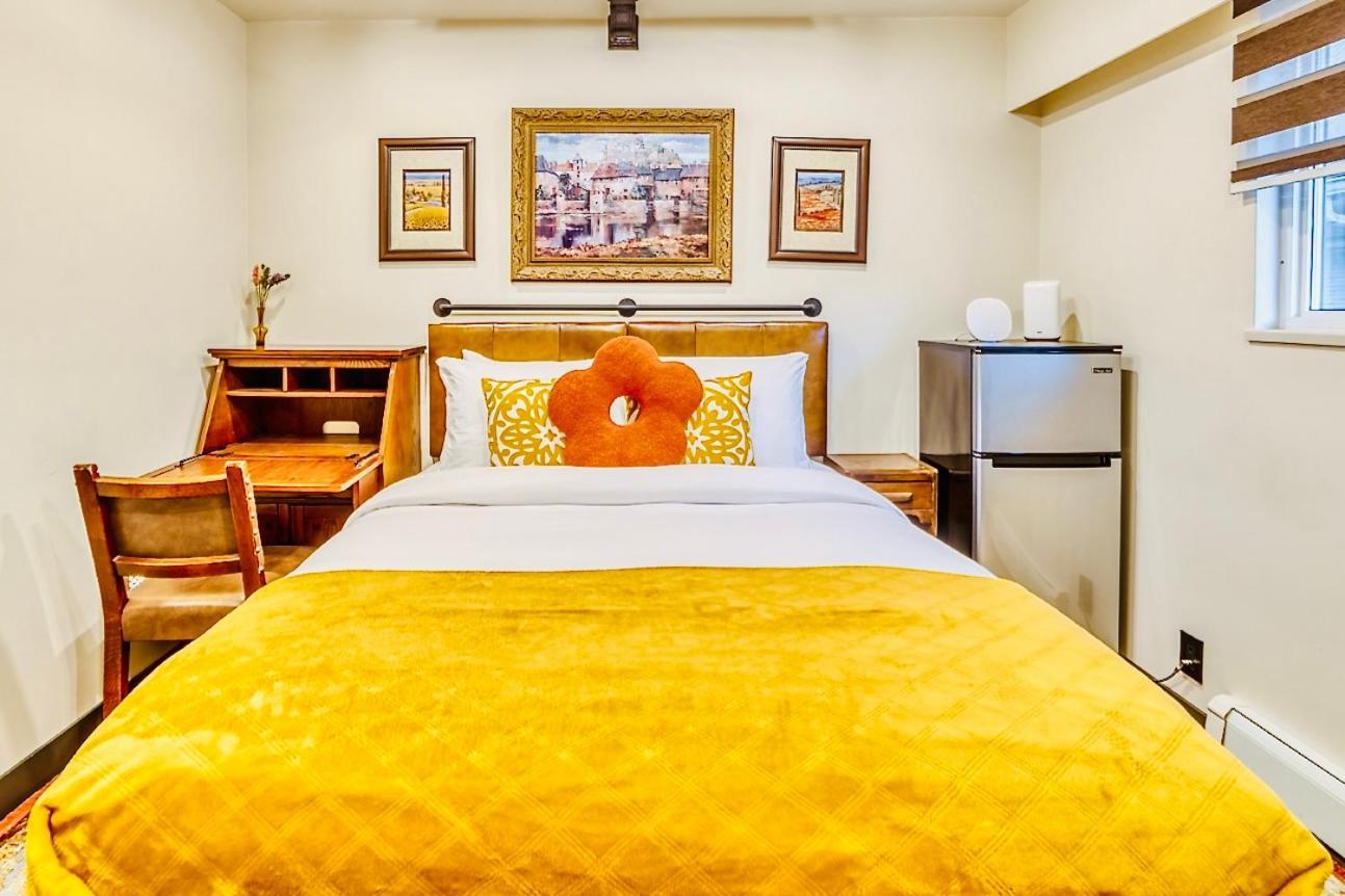 Neocolonial Nouveau Kensington Vacation Home แวนคูเวอร์ ภายนอก รูปภาพ