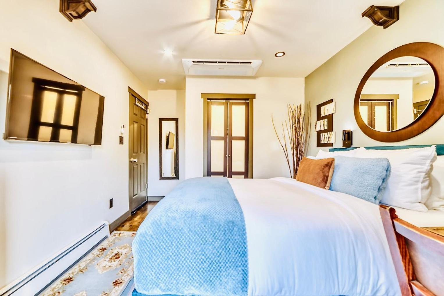 Neocolonial Nouveau Kensington Vacation Home แวนคูเวอร์ ภายนอก รูปภาพ
