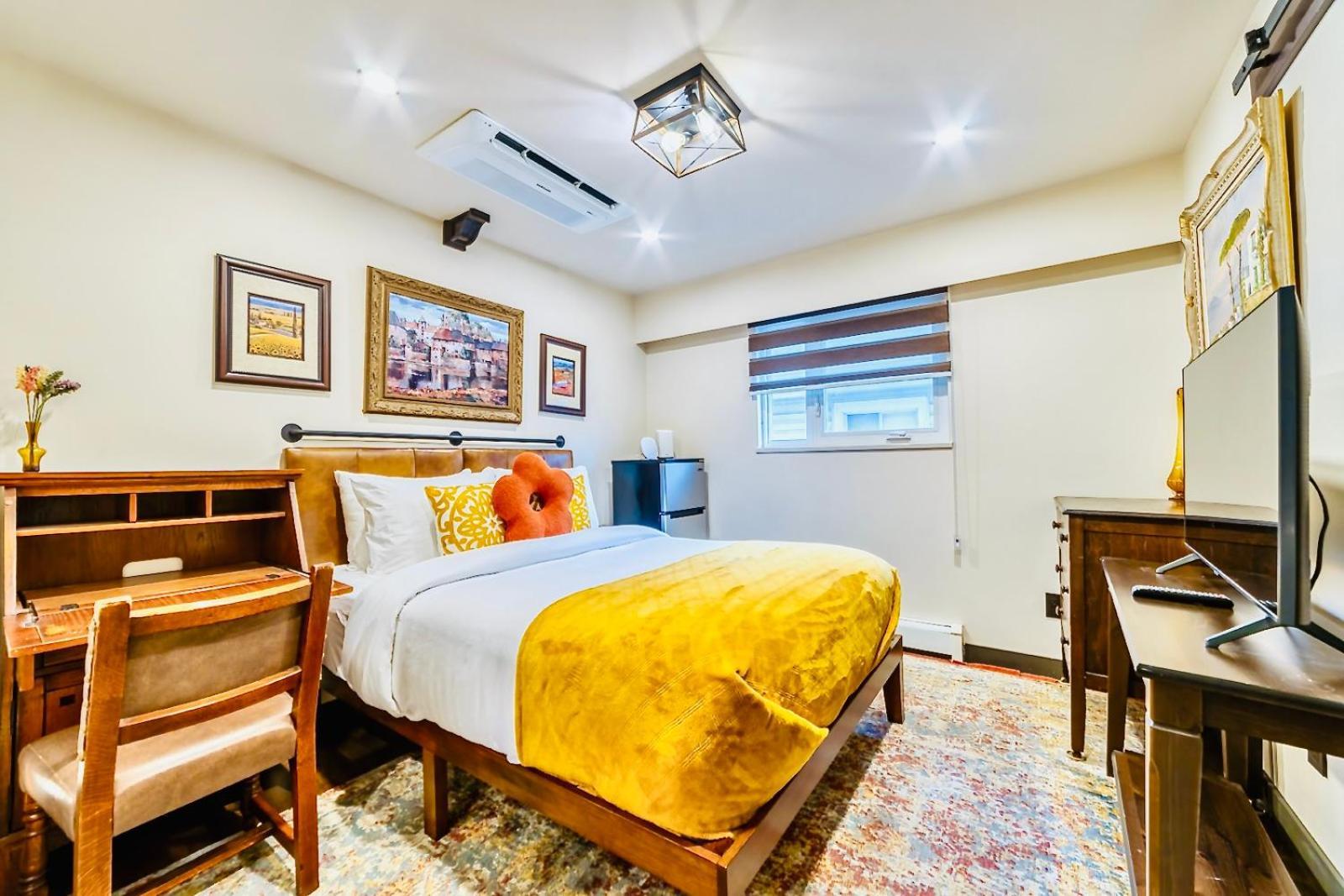 Neocolonial Nouveau Kensington Vacation Home แวนคูเวอร์ ภายนอก รูปภาพ
