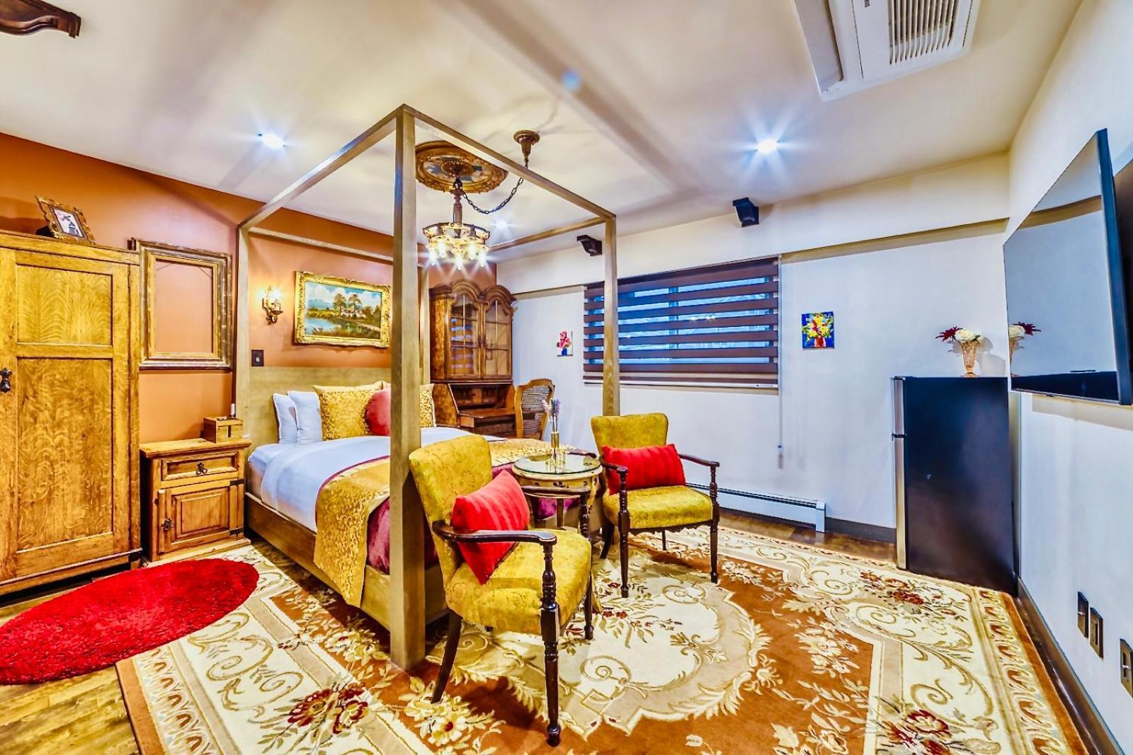 Neocolonial Nouveau Kensington Vacation Home แวนคูเวอร์ ภายนอก รูปภาพ