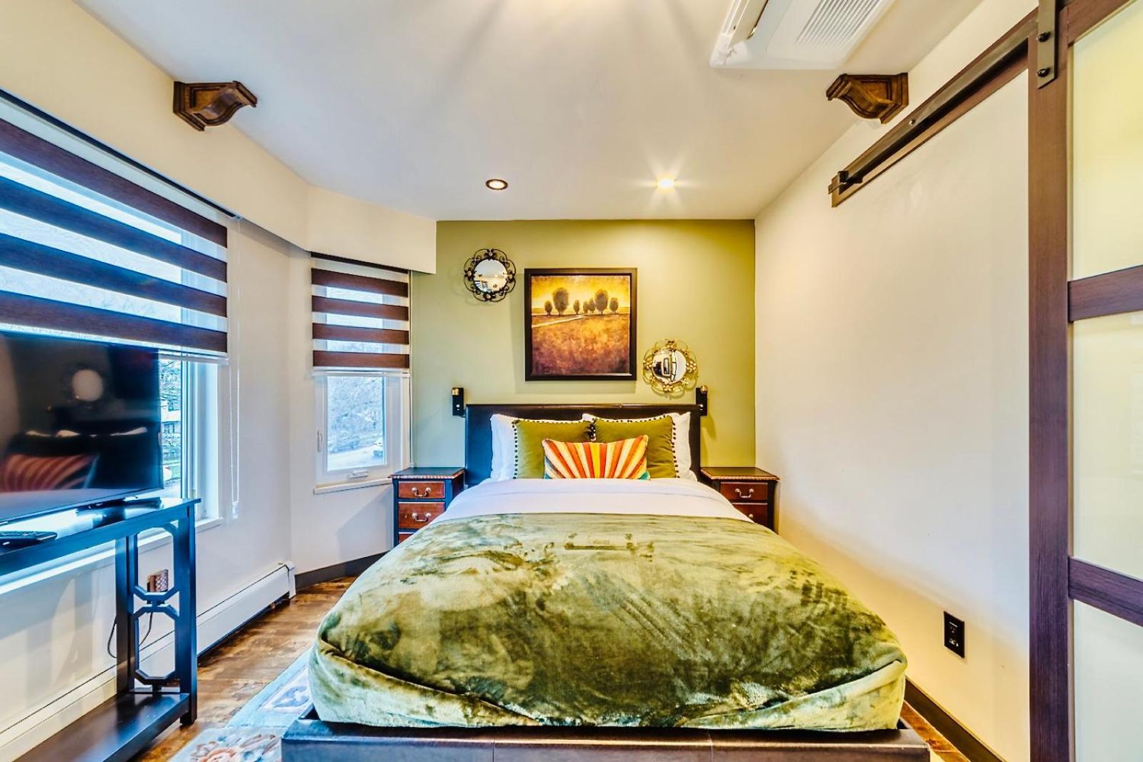 Neocolonial Nouveau Kensington Vacation Home แวนคูเวอร์ ภายนอก รูปภาพ